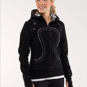 Special edition LULU lemon scuba sweater. Size 8